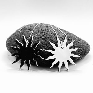 Brincos Sol Black & White